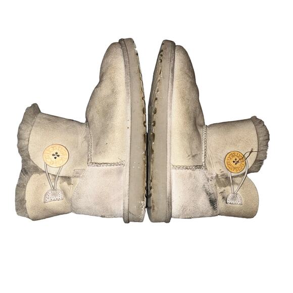 UGG Australia Women's 7 Short Bailey Button Boots 3352 Sand EUR 38 Sheepskin - Picture 7 of 11